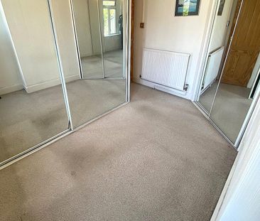 £1,200 PCM, Two Bedroom House with Large Enclosed Garden in Littlet... - Photo 1