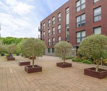 Attlee Court, Stanmore, HA7 - Photo 3