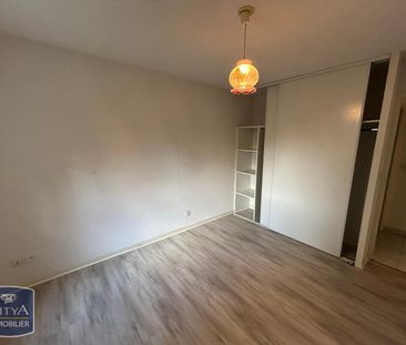 Location Appartement 2 pièces 48m² ST JEAN D ANGELY 17400 - Photo 4