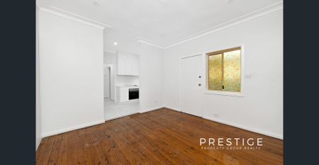 Newly Renovated 2 Bedroom Flat - Photo 5