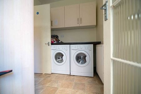 Room 1, Rawcliffe Holt, Rawcliffe Lane - Photo 3