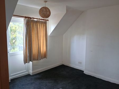 1 Bed Flat, Stoughton Road, LE2 - Photo 3