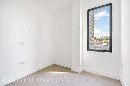 High Street, Croydon - Photo 3