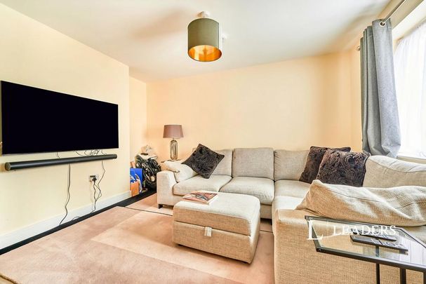 5 bedroom semi-detached house to rent - Photo 1