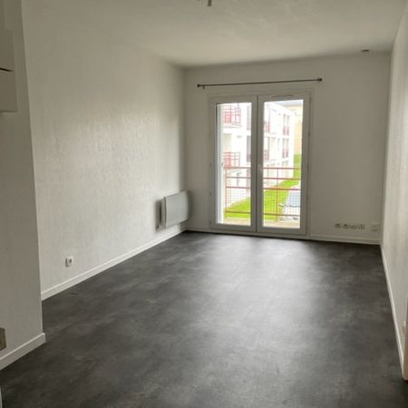 A LOUER STUDIO 20M2 très bon état - PROCHE ISEN ET FACS - Photo 4