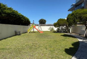 T2 na 1º linha da Praia da Barra com terraço vista mar!