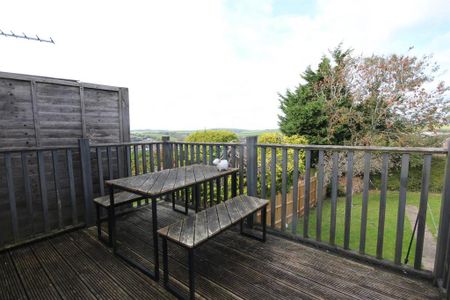 2 bedroom semi-detached bungalow to rent - Photo 4