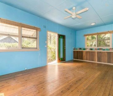 Cottage by the Bay - Photo 1