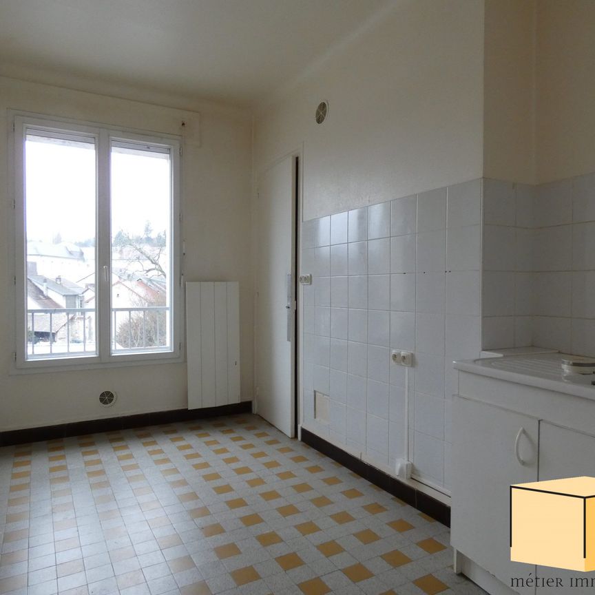 Location Appartement 2 pièces 45m² BELLEY 01300 - Photo 1