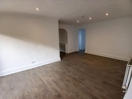 Orchard Close, Whitfield - Photo 1