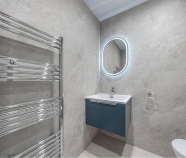 2 bedroom apartment to rent The Hard, Portsmouth, Hampshire, PO1 - Photo 5