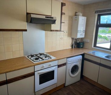 Price £800 pcm - Available Now - Unfurnished - Photo 4