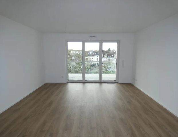 Neubau/Erstbezug: Modern geschnittene 3-Zimmer-Wohnung mit traumhaftem Ausblick! - Foto 1
