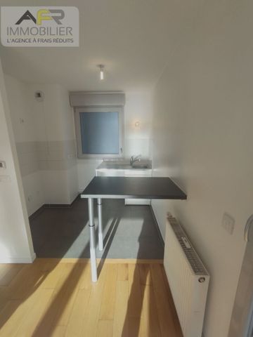 Location Appartement 2 pièces 43m² - Photo 3