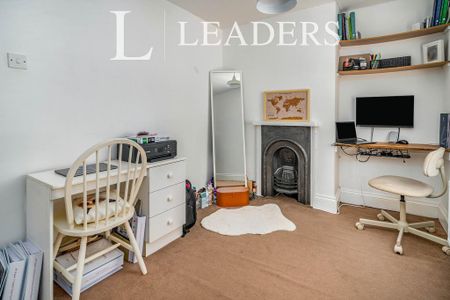 2 bedroom terraced house to rent - Photo 4