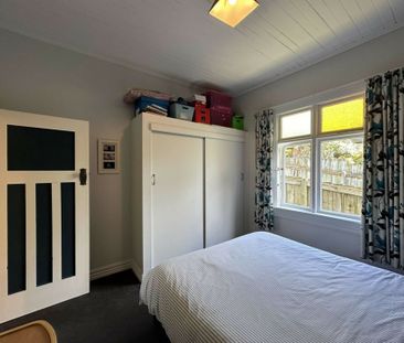 Charming 4 bedroom home with stunning views!!! - Photo 5