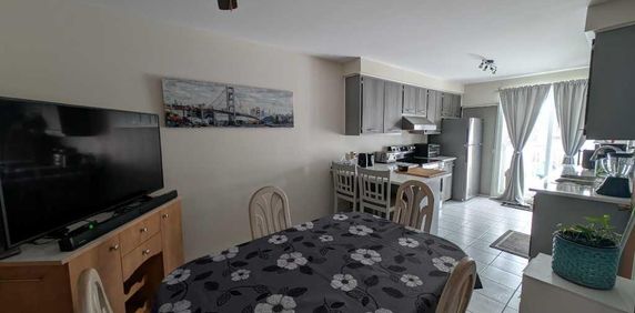 Appartement 5 1/2 à louer - Cession de Bail **EN ATTENTE** - Photo 2