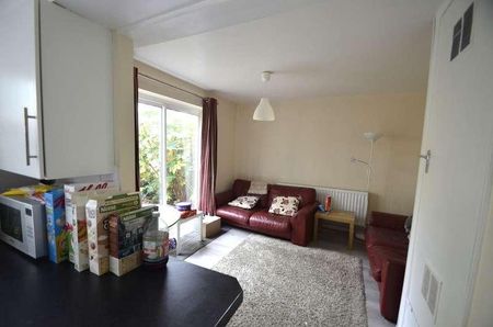 Linden Court, Englefield Green, TW20 - Photo 5