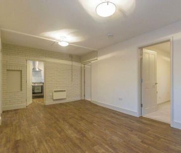 2 bedroom maisonette to rent - Photo 1