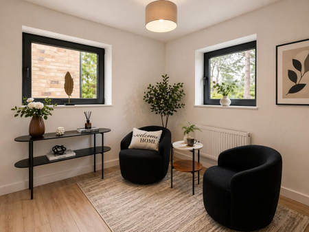 4 bedroom detached house to rent - Photo 2