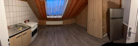 Möbilierte Dachgeschoss Wohnung neu RenoviertFamilienhaus - Photo 3