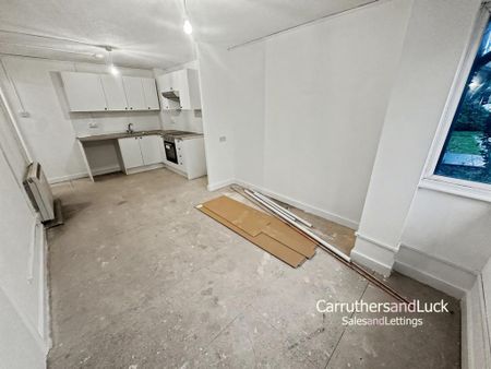 1 bedroom flat to rent - Photo 4