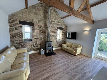 1 bedroom detached house to rent - Photo 3