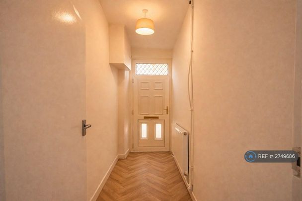 3 bedroom terraced house to rent - Photo 1