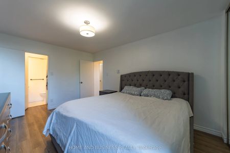 980 Broadview Avenue #403 - Photo 5
