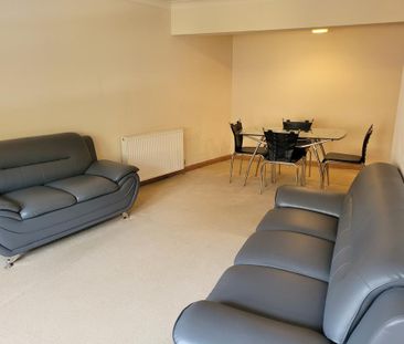 2 bedroom flat to rent - Photo 3