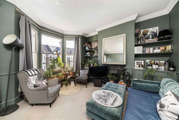 3 bedroom flat to rent - Photo 1