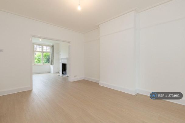 4 bedroom detached house to rent - Photo 1