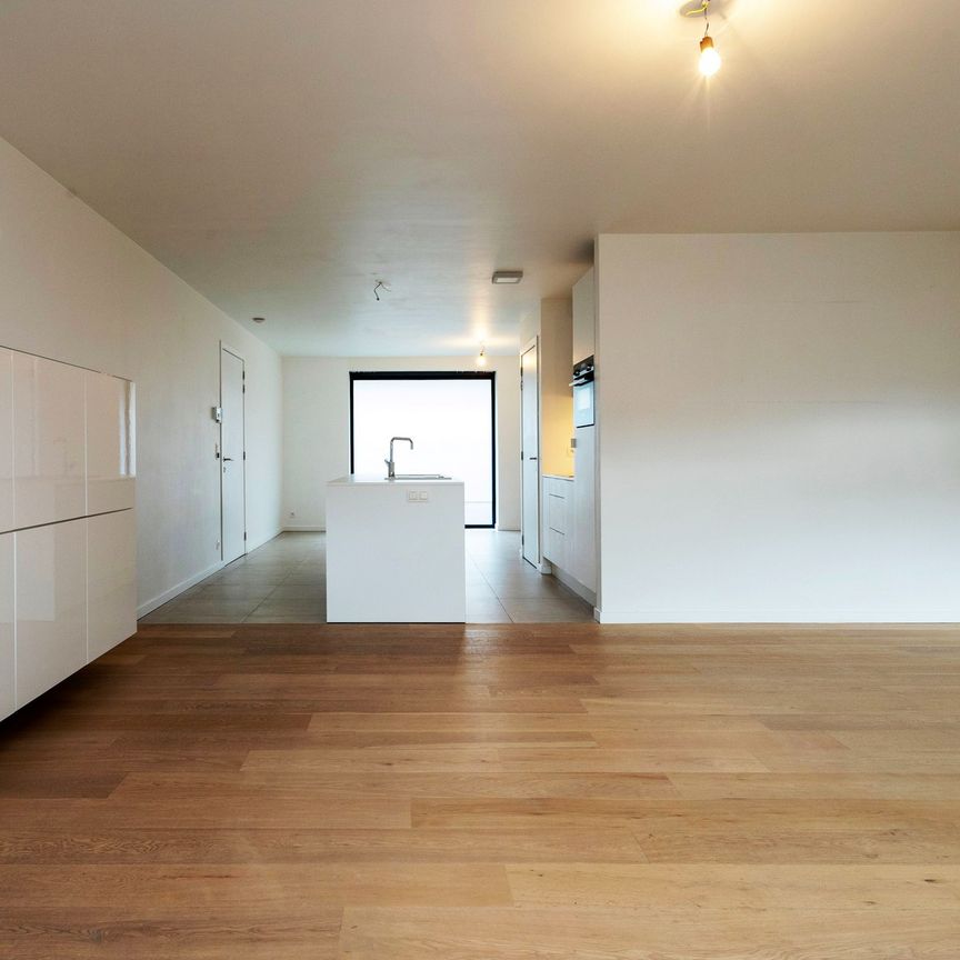 Appartement te huur - Photo 1