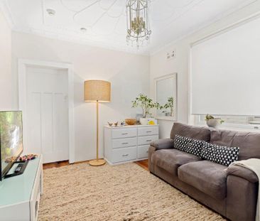 7/18 Royston Street, Darlinghurst NSW 2010 - Apartment For Rent | D... - Photo 3