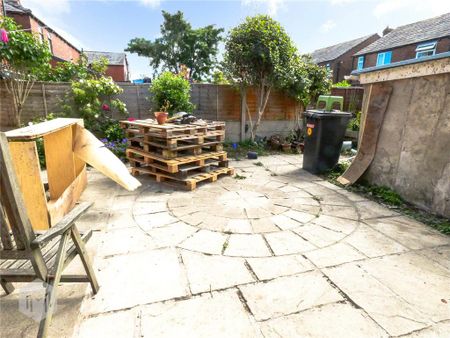 3 bedroom semi-detached house to rent - Photo 5