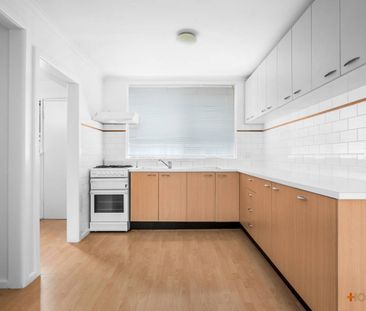 BRIGHT AND SUNNY | SUPER SPACIOUS | BEACHSIDE LOCATION - Photo 1