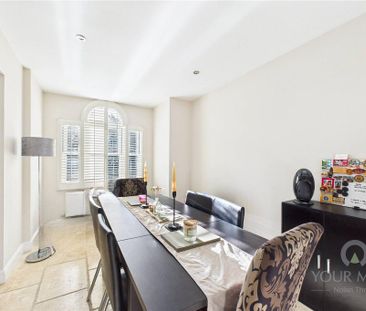 4 bedroom terraced house to rent - Photo 3