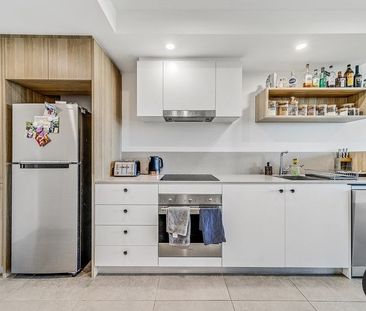 211/6 Grazier La,Belconnen - Photo 1