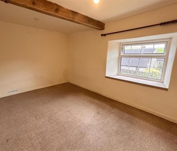 2 bedroom semi-detached house to rent - Photo 5