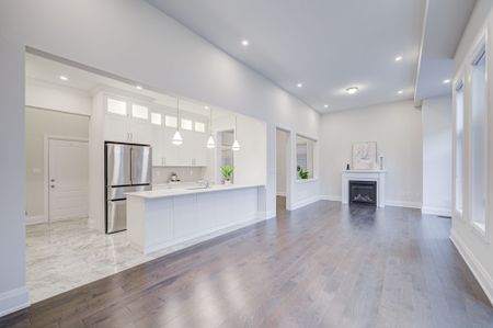 For Lease - 2440 Edward Leaver Trail, Oakville, Ontario - Photo 5