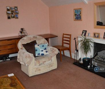 2 bedroom maisonette to rent - Photo 3