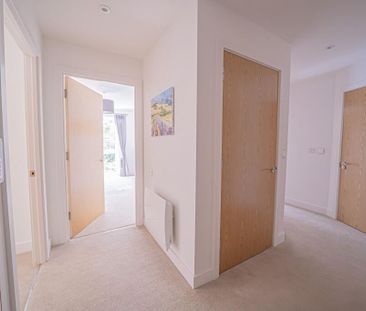 2 bedroom retirement property to rent - Photo 6