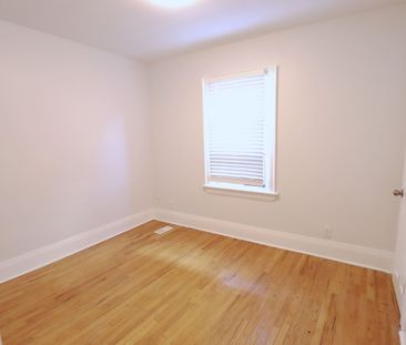 For Lease - 342 Eglinton Avenue, Toronto, Ontario - Photo 2