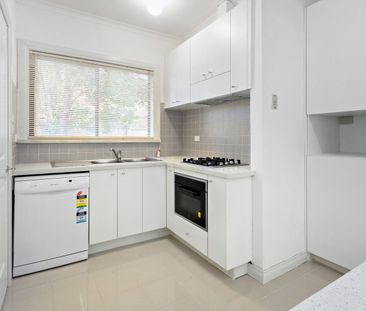LOVELY THREE BEDROOM HOME - Photo 2