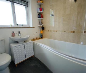 2 bedroom detached house to rent - Photo 6