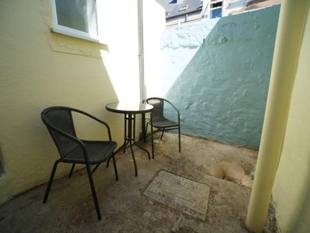 6 Fron Square - Photo 2