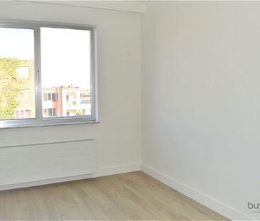 Gerenoveerd twee slaapkamer appartement met prachtig zicht en terra... - Photo 5