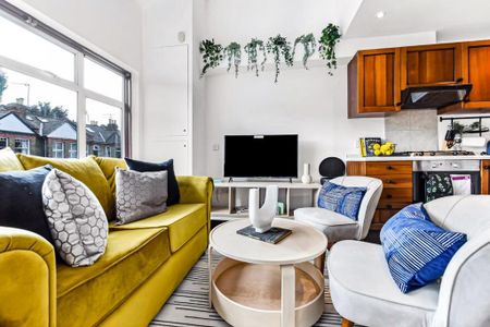 2 bedroom serviced apartment to rent - Photo 3