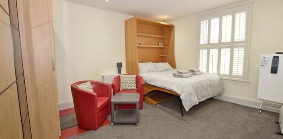 Studio to rent - Photo 2