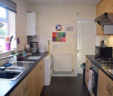3 bedroom terraced house to rent - Photo 6
